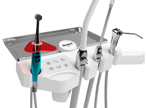 Столик ассистента